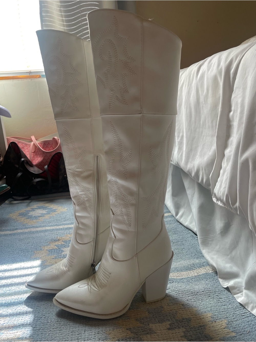 Women's White Knee-High Western Block Heel Boots
